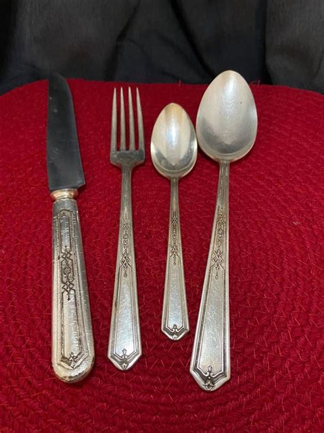 oneida tudor plate community